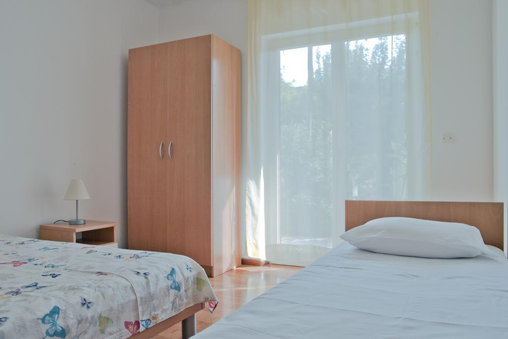 Apartments Ruzic Podstrana Luaran gambar